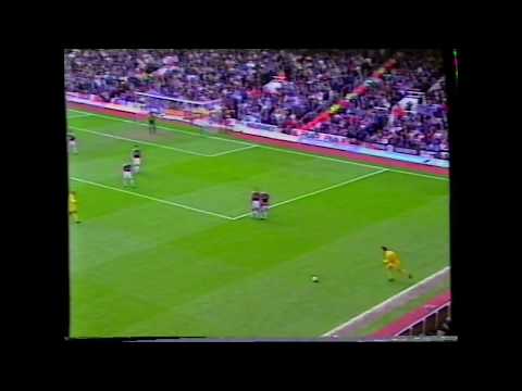 43 West Ham United v Leeds United, 21 April 2001