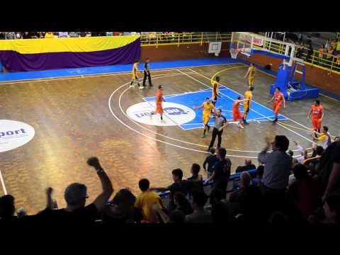 Emocionant derbi al Palau Josep Mora