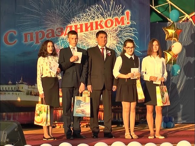 Четверым - паспорта, новорожденным - свидетельства