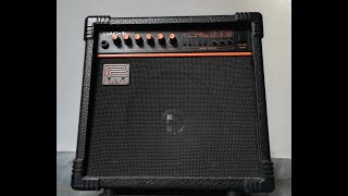Video thumbnail for ROLAND DAC 15D VINTAGE GUITAR AMPLIFIER '80 TEST delay chorus flanger inside by VINTAGE MUSIC