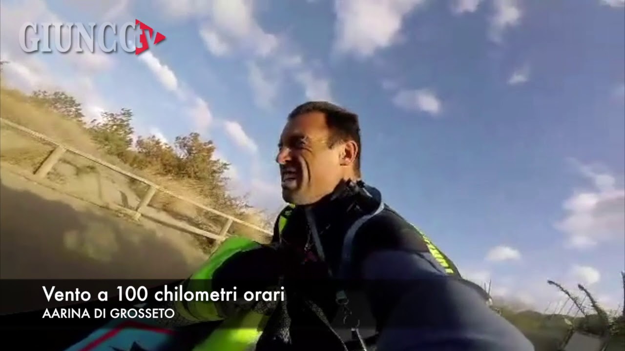 Raffiche da 100 chilometri orari: si vola anche con una borsina della spesa