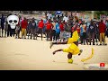 THE DRIBLES THEY USE IN FOOTBALL IS ALMOST IMPOSSIBLE MAMA ÁFRICA
