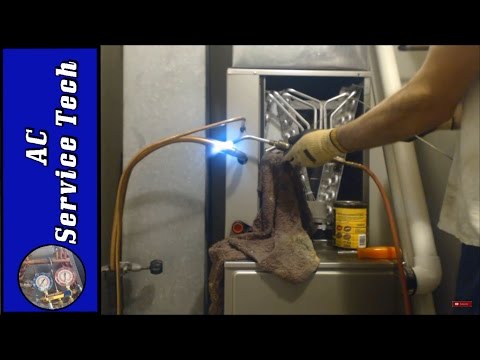 Leaking Refrigerant Replace the Leaky Schrader Valve without Removing the Refrigerant Shown