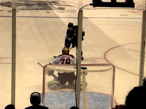 Dustin Brown Shoot Out Goal (Kings vs Coyotes - 9/21/2011)