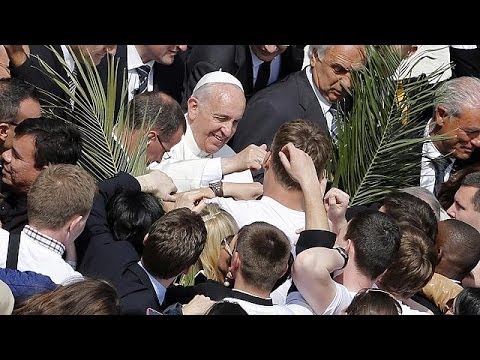 comment assister à une messe papale