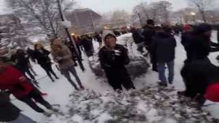 preview picture of video 'DuPont Circle Snowball Fight: Part I'