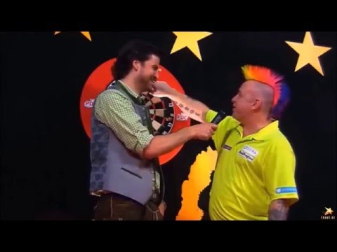 Peter Wright great marker at D20 - German Darts Masters 2016