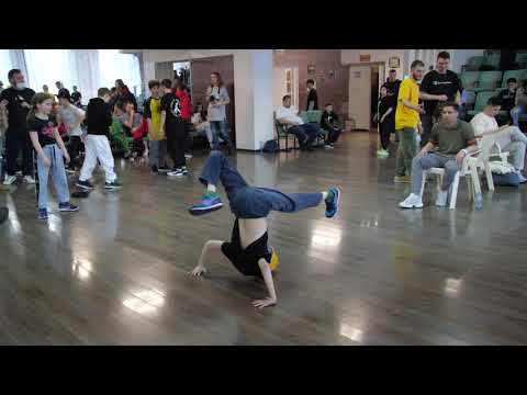 отбор до 13 bgirl Зая vs bboy Lazy Sam - "ALL OPTION" break dance battle