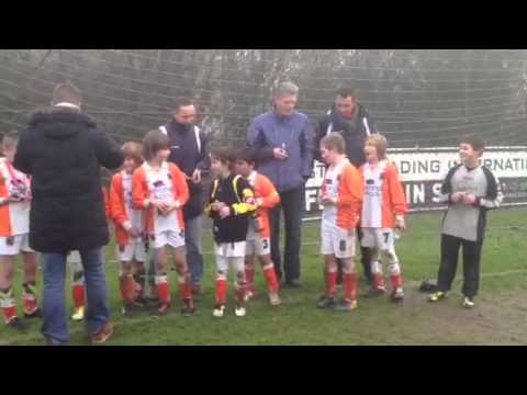 Alblasserdam E3 - Oranje wit E10