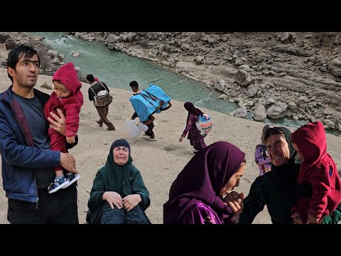 The brave nomad family was on a treacherous path when suddenly Ali came to their aid 😱⛰️