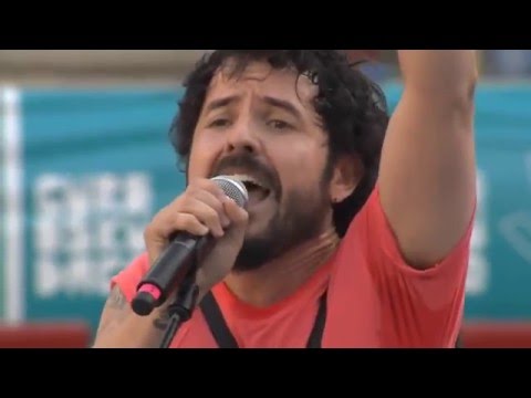 Esne Beltza kontzertua. Gure Esku Dago. Iruñea. Gaur Hautetsontzia, Bihar Erabakia (2015/06/21)