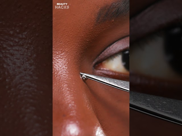 Vídeo relacionado con Mabor Cara Labio Stud, Falso Piercing Falso Nariz Stud Ceja Espárragos No Cara Piercing Nariz Pegar en Plata ombligo Pegatina Cool para Mujeres Hombres