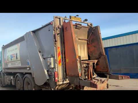 Mercedes Econic 26 TON bin lorry NHZ 9382