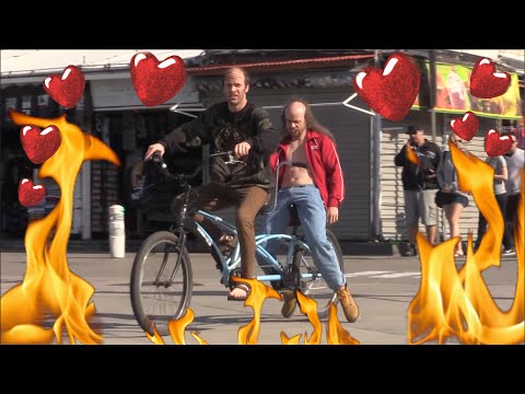 download lagu mp3 mp4 Limo Beach, download lagu Limo Beach gratis, unduh video klip Limo Beach