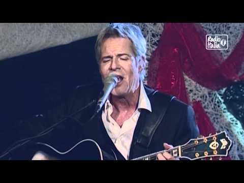 Claudio Baglioni graffiti Gigi D'Alessio - Anna Tatangelo - Due Universi