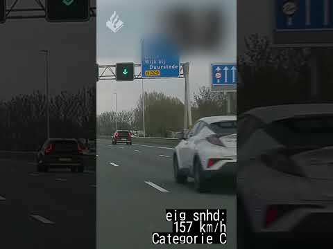 #Politie #achtervolging #auto