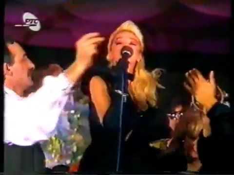 Vanesa Sokcic - Nisu moje oci krive - (LIVE) - Novogodisnji Maskendbal - (TV RTS 1993.)