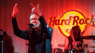 Download lagu SENAPANG PATAH,,suara mael macam album brutal,live XPDC di Hardrock Cafe kiala lumpur mp3
