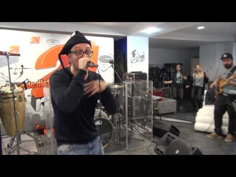 Smiley & Don Baxter - Am bani de dat (LIVE @ RADIO 21)