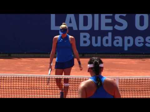 BOOM. ACE, SET, MATCH, Fanny Stollar is in the semis