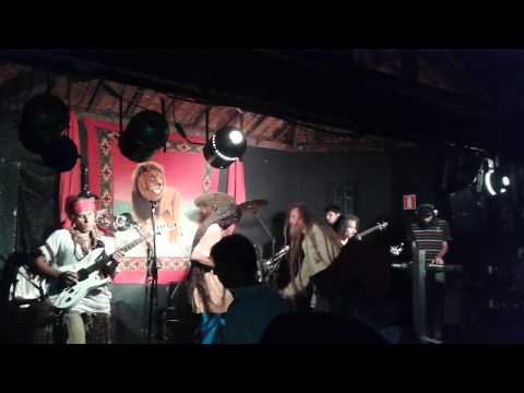 Ukiemana + RootsCaf Thor