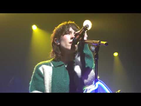 17/18 Tegan & Sara - Yellow @ Royale, Boston, MA 10/28/22