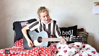 Alex the Astronaut - Not Worth Hiding - acoustic for In Bed with at Reeperbahn Festival 2017