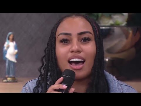 Talita Cipriano emociona apresentadora cantando "Greatest Love Of All [Mulheres] 10.02.2023