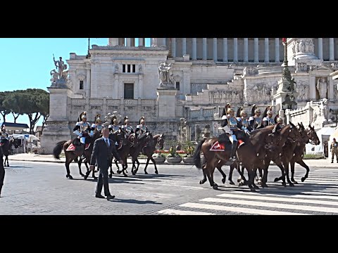 Parata 2 Giugno 1946-2022 Festa della Repubblica 2022 - Passaggio Carabinieri Corazzieri a Cavallo