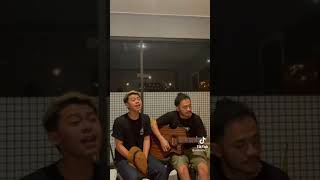 Download lagu putus atau terus mp3