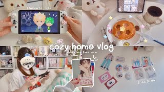 社会人オタクの休日vlog⌇おうち時間をかわいく過ごす日🕯️ トモコレとアニメしながらゆるく過ごす🛋️漫画、小説紹介￤ガチャガチャ巡り￤クレパス画