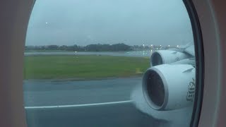 Stormy landing Emirates A380 in Australia