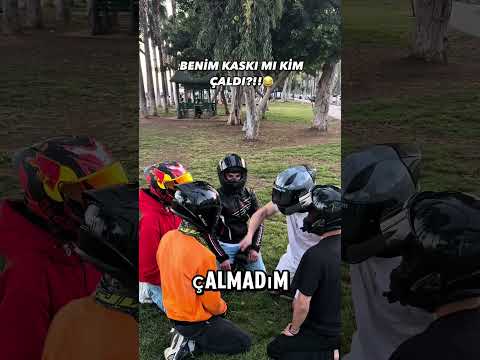 BENİM KASKI MI KİM ÇALDI #automobile #izmirvlog #viral #smartphone #motovlog #komedi #fypシ #humour