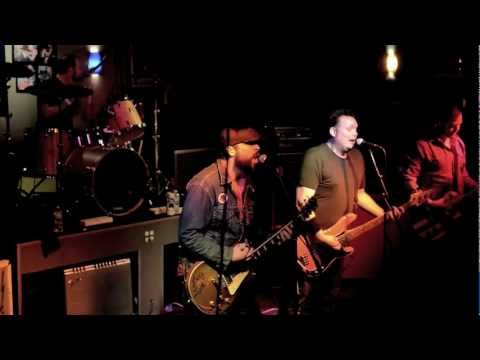 Nobody's Favorite - Thicker Than Blood (Live at The 411 Club)