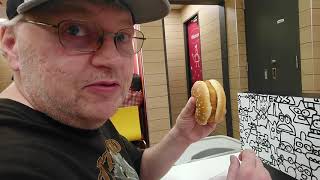 Gary Goes to Japan: A Video Blog (1 of 3)
