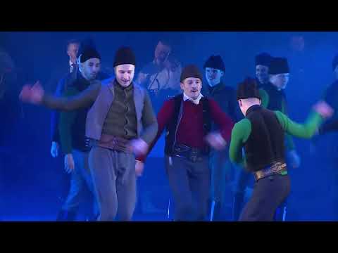 Ékes köszöntéssel! Az Angyalföldi Vadrózsa Táncegyüttes karácsonyi műsora