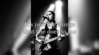 PJ Harvey - Yuri-G (lyrics)