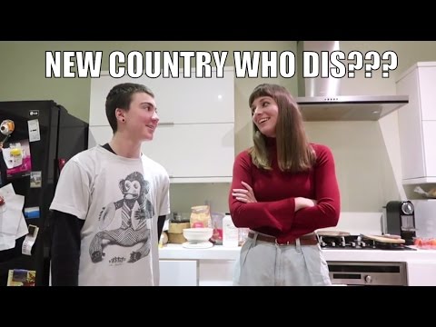 Emma and Alex Bake a Cake - Christmas eve in the UK