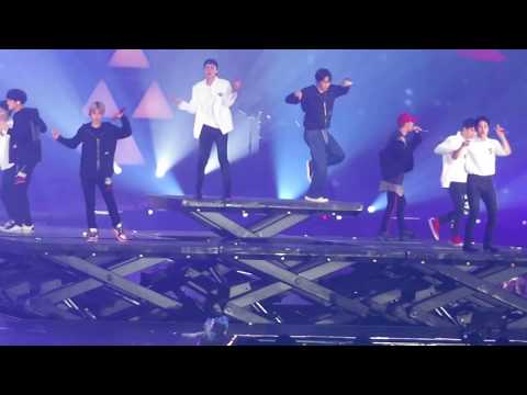[FANCAM] 180602 EXO ElyXiOn in HK Day1- DON'T GO 나비소녀
