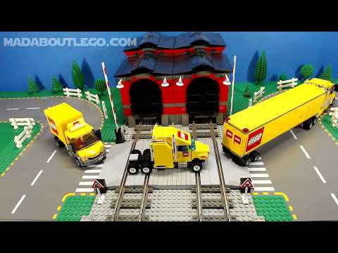 LEGO Trains Santa Fe Diesel Locomotive 10020.