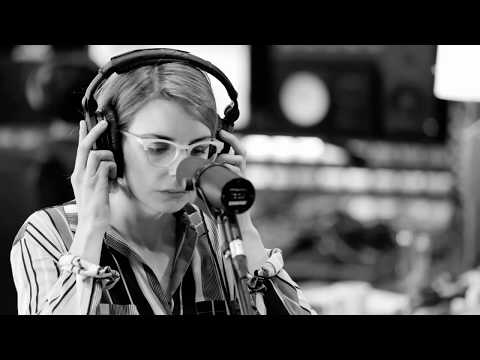 ELSEE - Behind-The-Scenes at Catherine North Studios