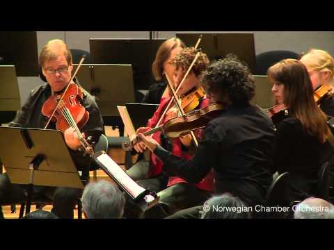Benjamin Britten: Simple Symphony, 1. Boisterous Bourreé