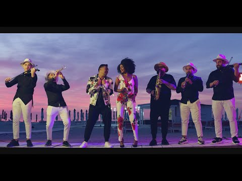 Haidin ❌ Formatia Marinica Namol 🎷 Besame Mucho | Official Video 5K