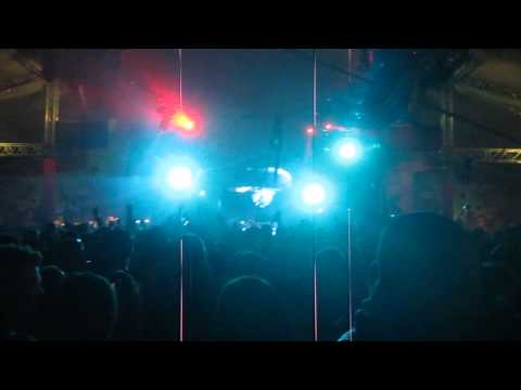 Way Out West - Killa (Guy J Remix) played by Hernan Cattaneo @ Balaton Sound 2013