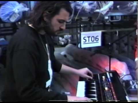 I'lls - Let Me Have Just One (Live At AFW)