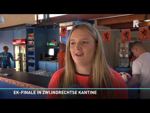 Feest in Zwijndrechtse voetbalkantine door EK-winst