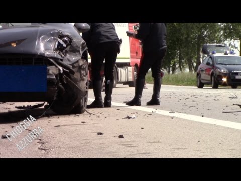 GARA TRA DUE PORSCHE SULLA ROMEA: FINISCE CON DUE FERITI E UN FUGGITIVO