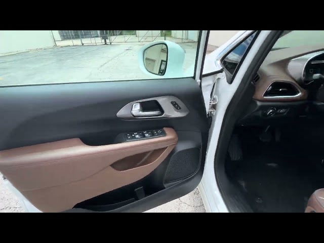 Buy The Best and Lowest Price 2017 CHRYSLER PACIFICA VAN V6, 3.6 LITER LIMITED MINIVAN 4D for Sale - Import Exchange, Inc. Located in Mokena, IL