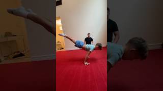 This 10 year old is INSANE😱
