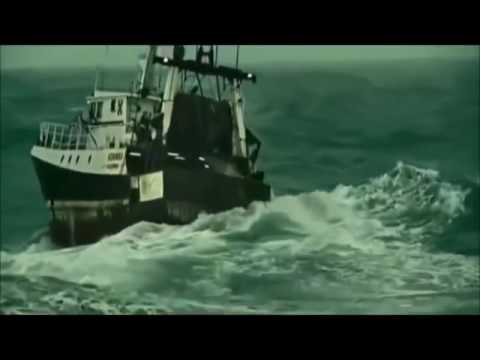 Meu Barquinho Giselli Cristina e Moises Cleyton Com cenas de mar revolto